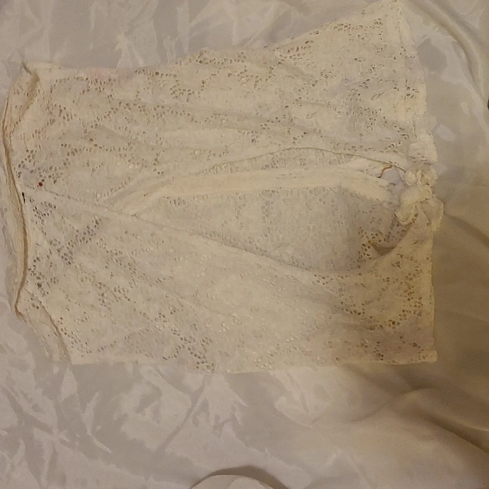 Top - Picture 2 of 2